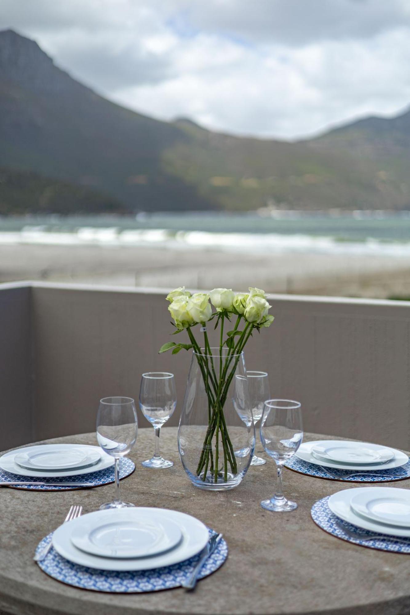 Beachfront Villa Sea Breeze Hout Bay Cape Town Exterior photo